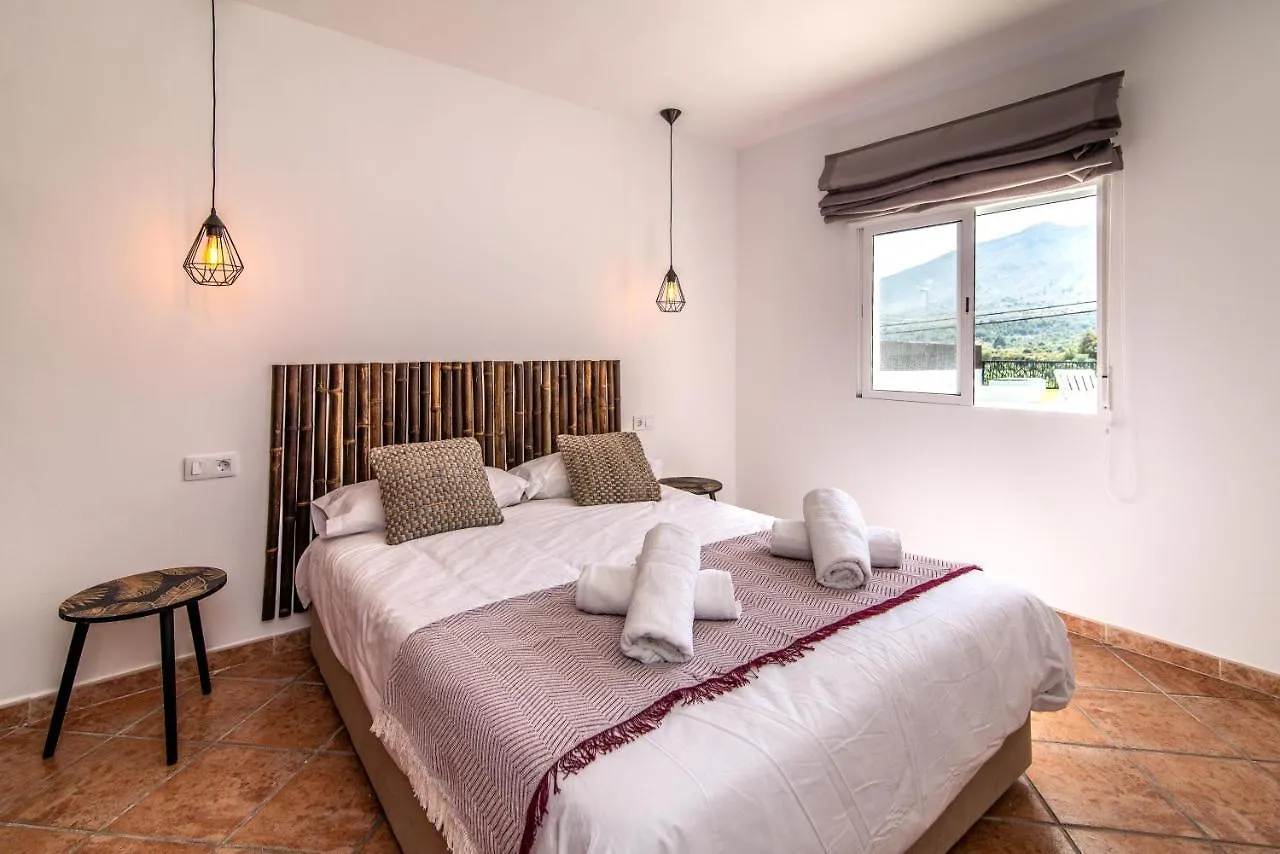 Palm Tree Villa - 5Bdr Paradise Pool / Chill Out Beds Torremolinos 0*,